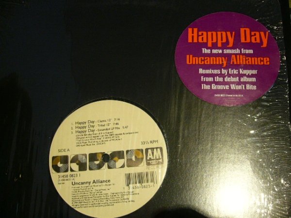 画像1: UNCANNY ALLIANCE / HAPPY DAY  (¥500) (1)